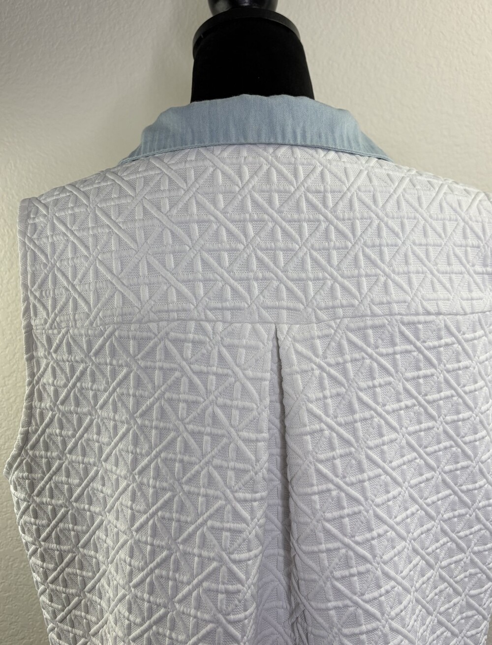 SSYS The Label Heidi white quilted sleeveless Ruffle Trim dress Large - Picture 9 of 14